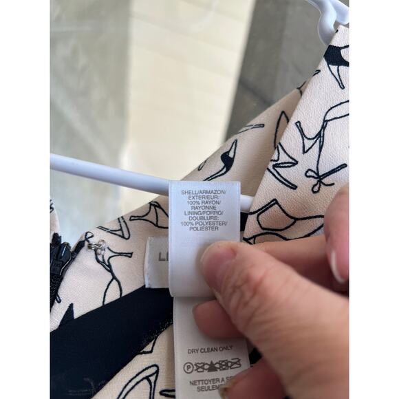 90s Liz Claiborne Rayon Day Dress: Navy Shoe Print, Size 6 - Picture 3 of 4